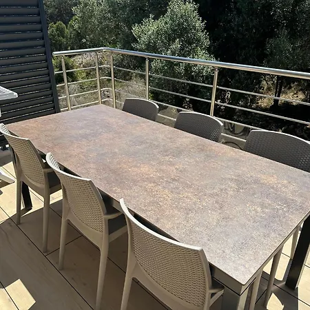 Au Calme A 1km Du Port De Daire Bonifacio (Corsica)