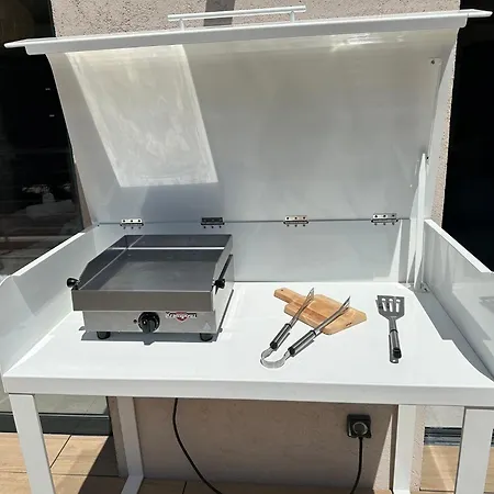 Au Calme A 1km Du Port De