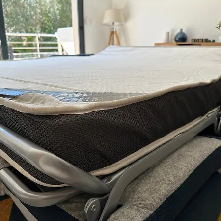 Au Calme A 1km Du Port De דירה