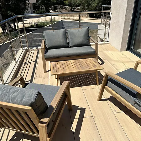 Au Calme A 1km Du Port De Apartment