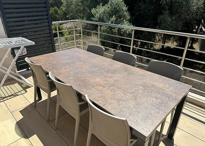 Au Calme à 1km Du Port De Appartement Bonifacio (Corsica)