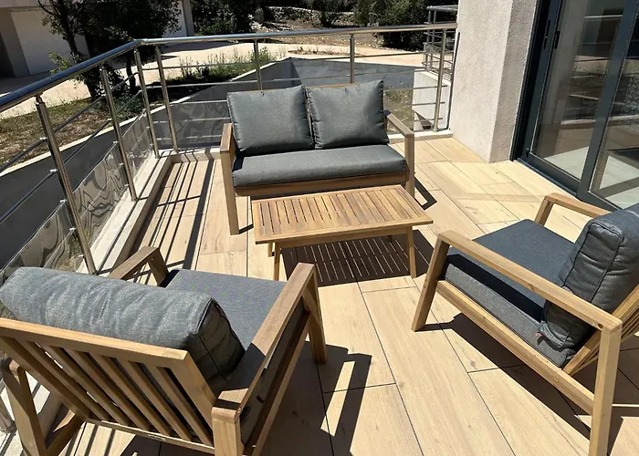 Au Calme à 1km Du Port De Appartement