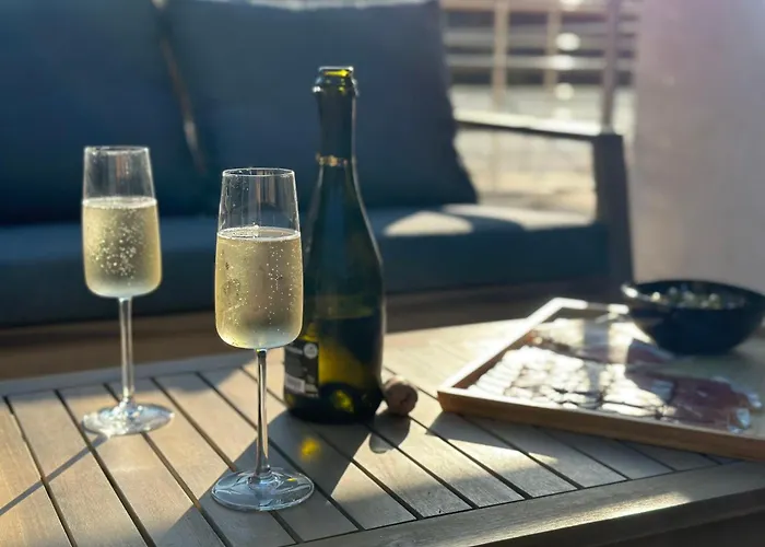 Appartement Au Calme à 1km Du Port De *